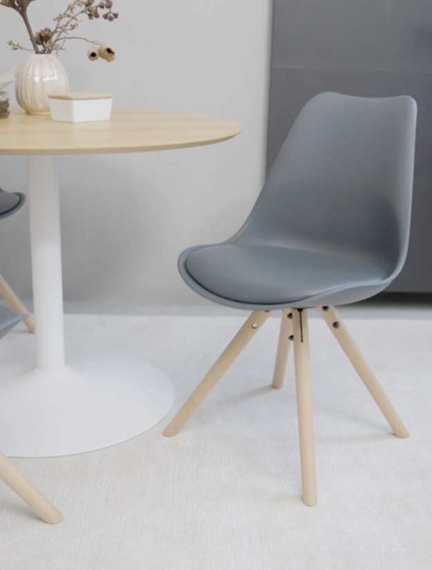 Nordischer Esszimmerstuhl – Dunkelgrau, Kunstleder Sitz, Buche Holzbeine