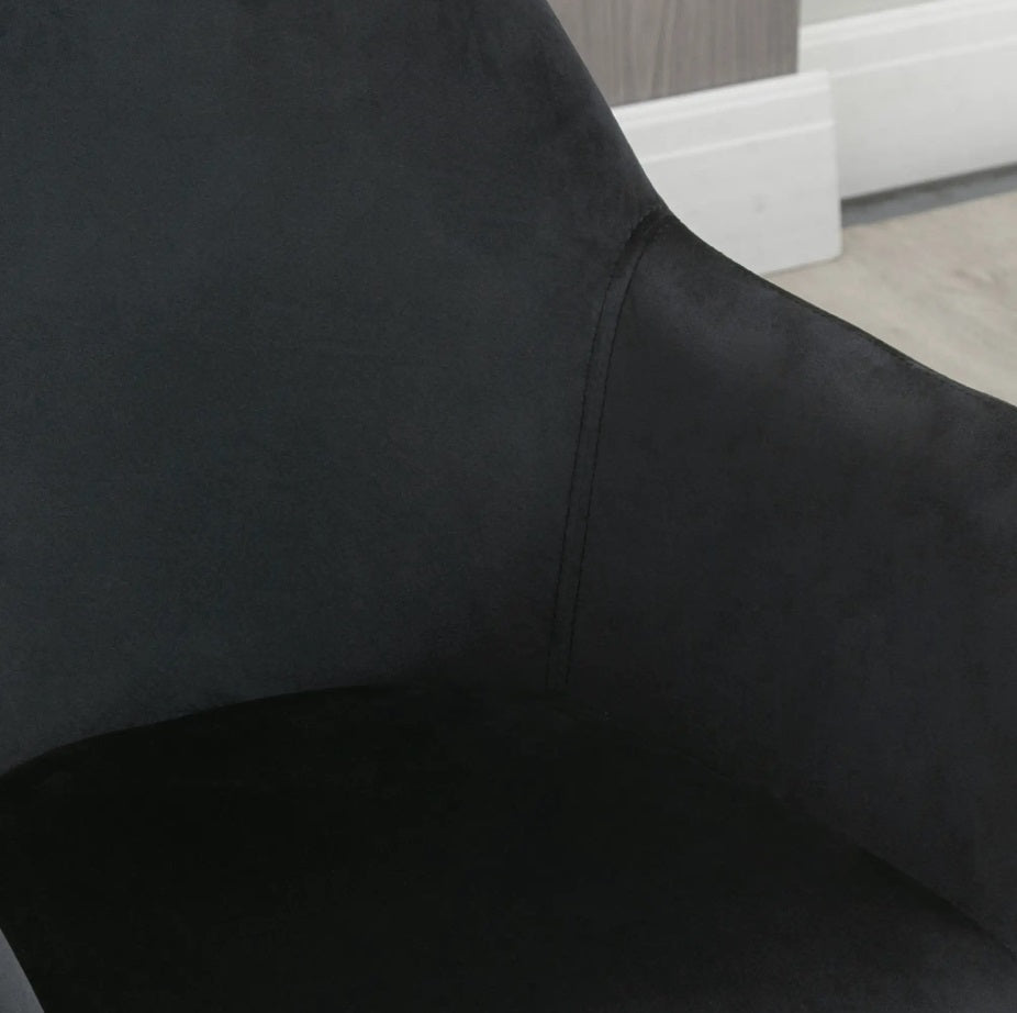 2er Set Armlehnstühle Samt Schwarz – Holzbeine Natur | Ergonomisch & Elegant