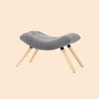 Moderner Fußhocker Dunkelgrau (67 cm) – Geschwungener Sitzhocker mit Fleece-Bezug und Buchenholzbeinen