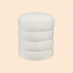 Runder Hocker Cremeweiß (Ø40 cm) – Teddyfleece Ottomane mit Holzbeinen und 120 kg Belastbarkeit