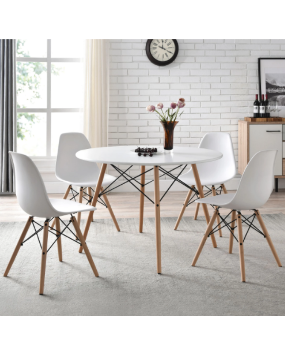 Skandinavisches Design 4-Personen Essgruppe - Runder Tisch & Weiße Stühle